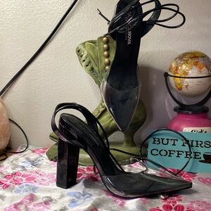 Ladies shoes size 7